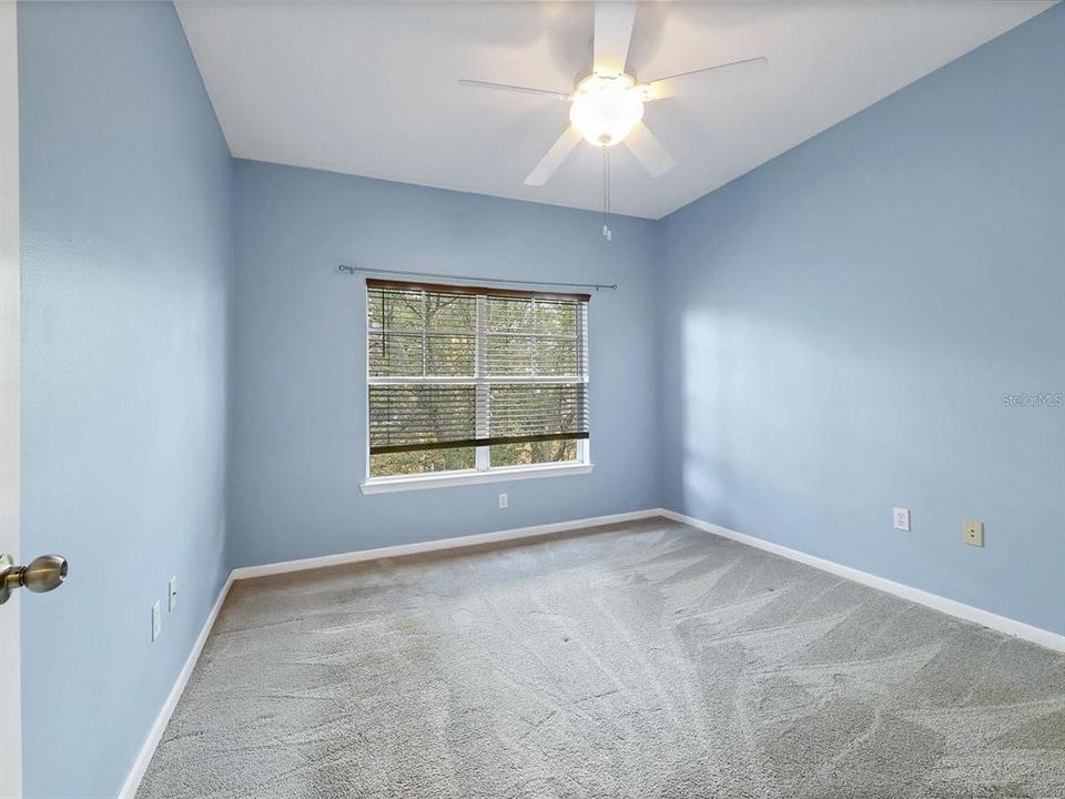 Active With Contract: $265,000 (2 beds, 1 baths, 978 Square Feet)