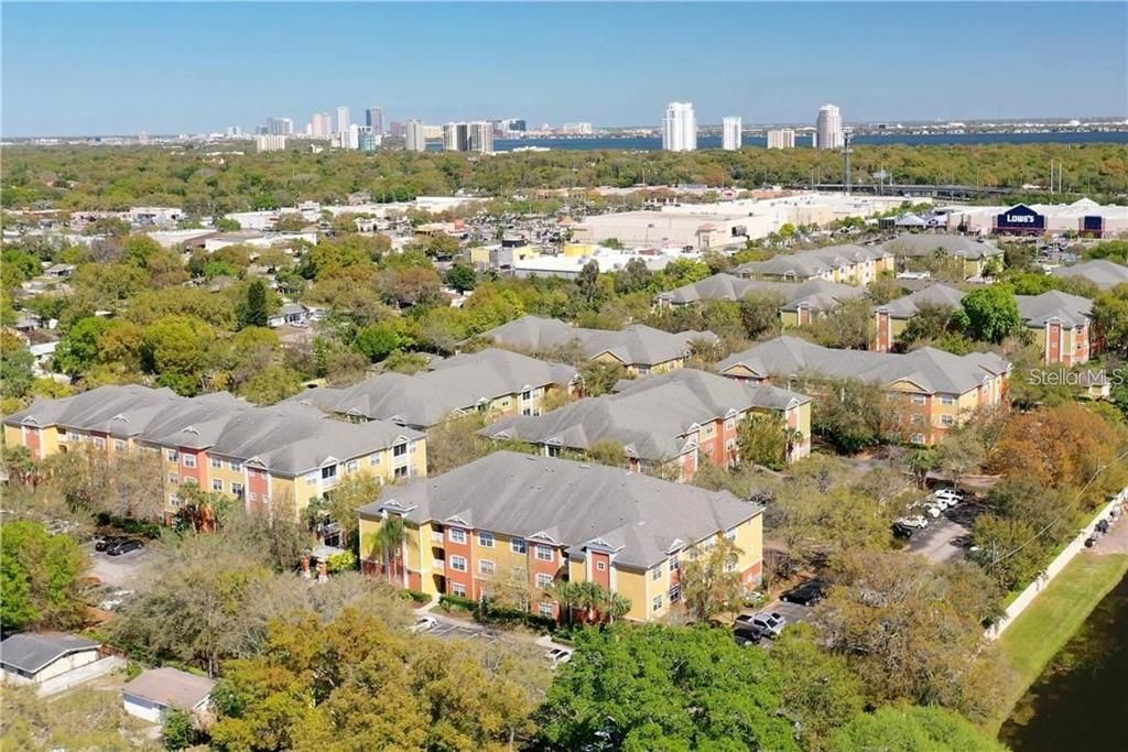 Active With Contract: $265,000 (2 beds, 1 baths, 978 Square Feet)