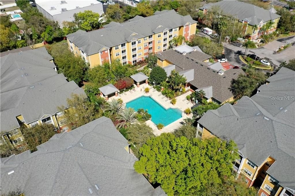 Active With Contract: $265,000 (2 beds, 1 baths, 978 Square Feet)