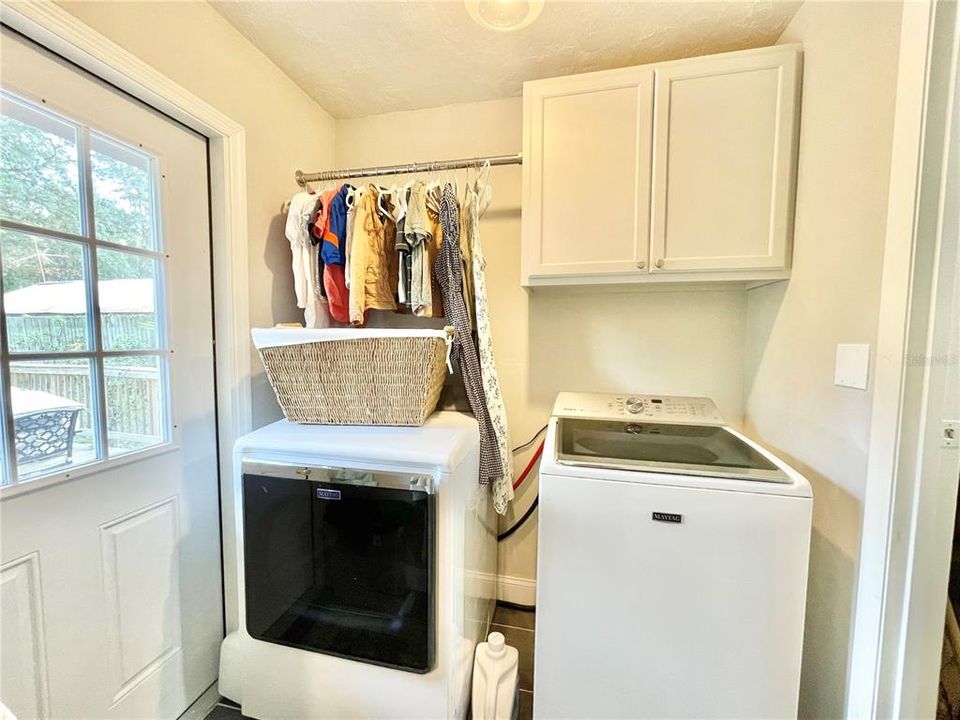 待售: $349,900 (4 贝兹, 3 浴室, 1652 平方英尺)