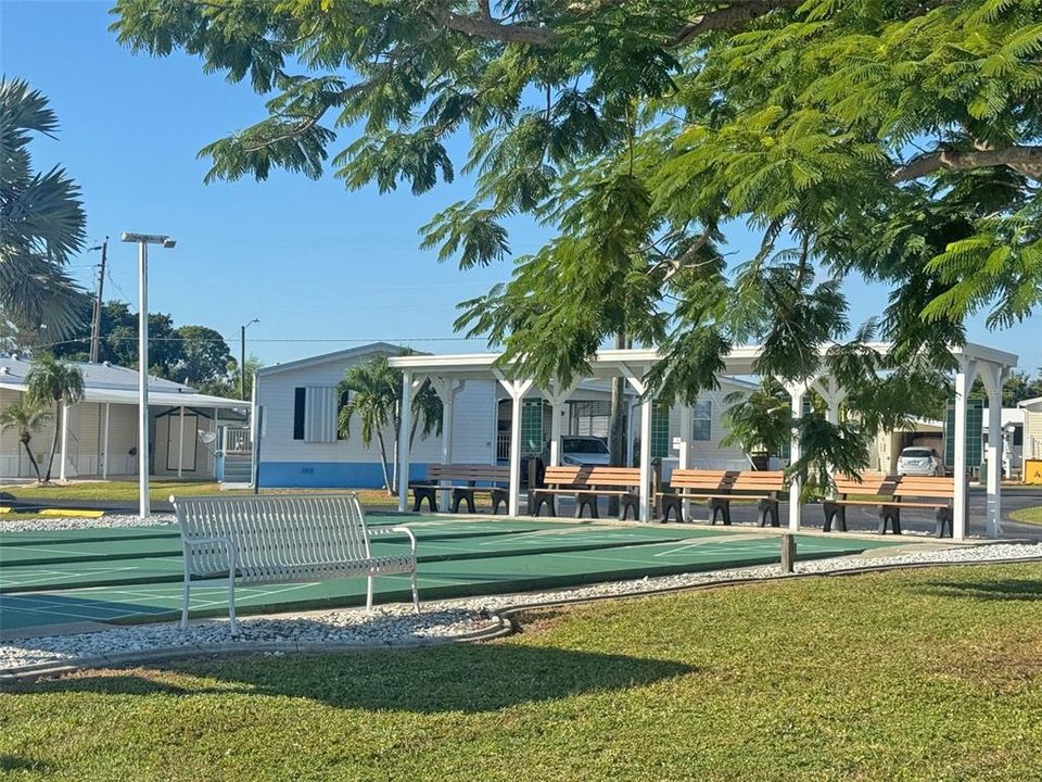 На продажу: $89,900 (2 спален, 2 ванн, 840 Квадратных фут)