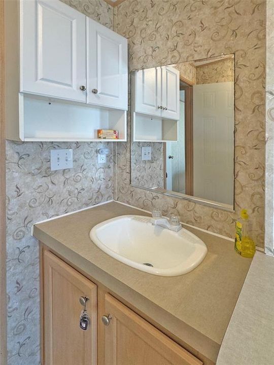 На продажу: $89,900 (2 спален, 2 ванн, 840 Квадратных фут)