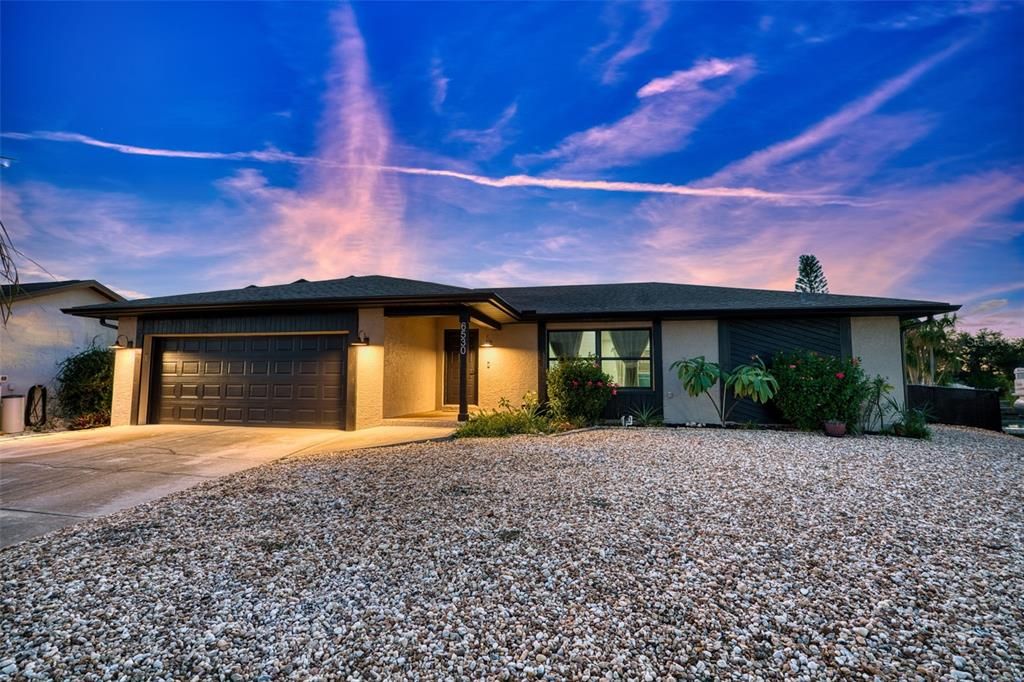 Recently Sold: $715,000 (3 beds, 2 baths, 1728 Square Feet)