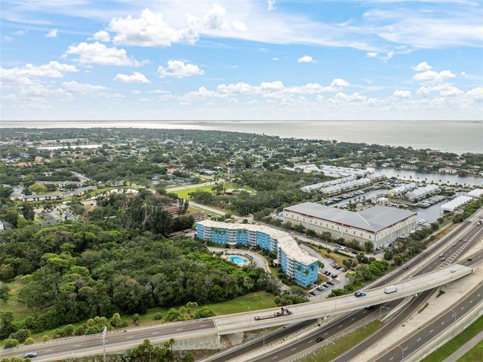 For Sale: $76,900 (1 beds, 1 baths, 708 Square Feet)