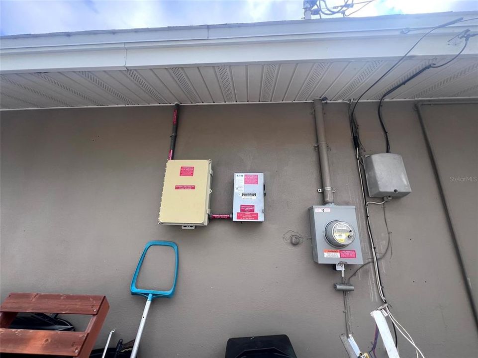 Active With Contract: $265,000 (4 beds, 2 baths, 1392 Square Feet)