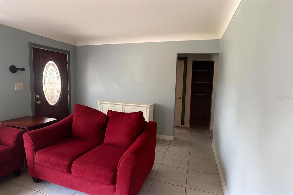 Active With Contract: $265,000 (4 beds, 2 baths, 1392 Square Feet)