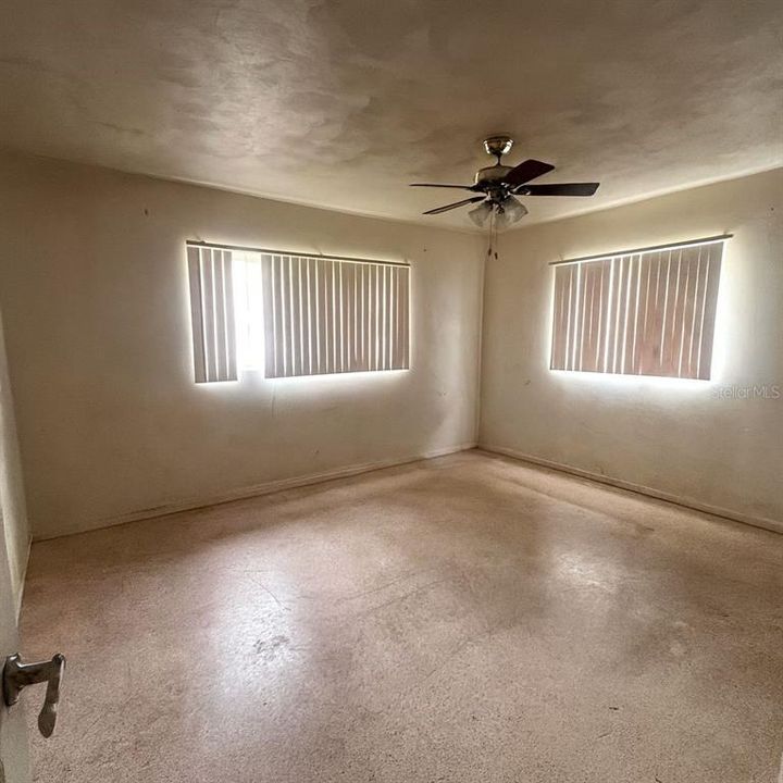 Active With Contract: $265,000 (4 beds, 2 baths, 1392 Square Feet)