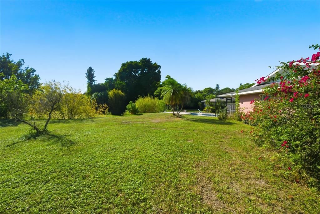 Active With Contract: $525,000 (3 beds, 2 baths, 1847 Square Feet)