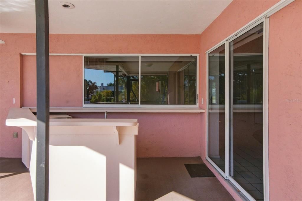 Active With Contract: $525,000 (3 beds, 2 baths, 1847 Square Feet)