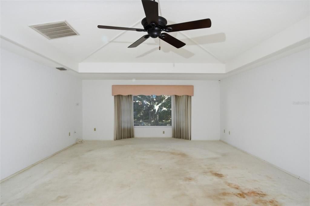 Active With Contract: $525,000 (3 beds, 2 baths, 1847 Square Feet)