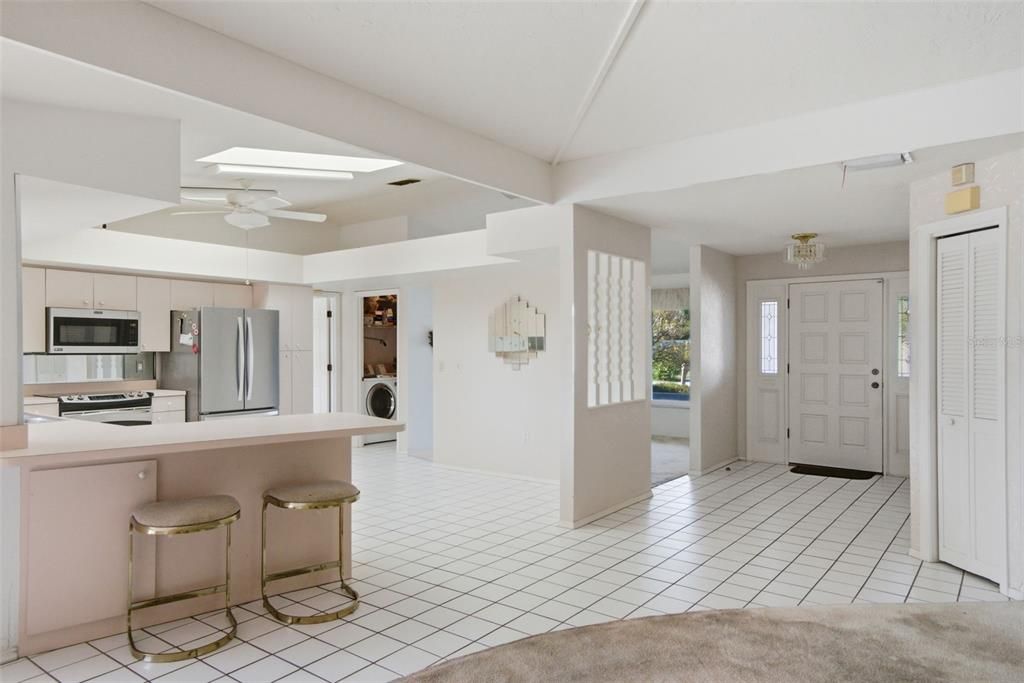 Active With Contract: $525,000 (3 beds, 2 baths, 1847 Square Feet)