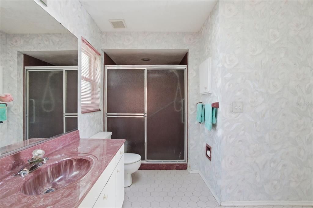 Active With Contract: $525,000 (3 beds, 2 baths, 1847 Square Feet)