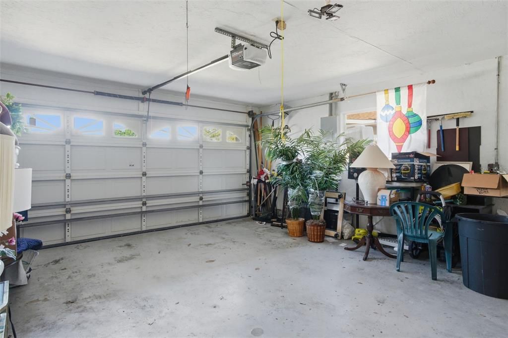 Active With Contract: $525,000 (3 beds, 2 baths, 1847 Square Feet)