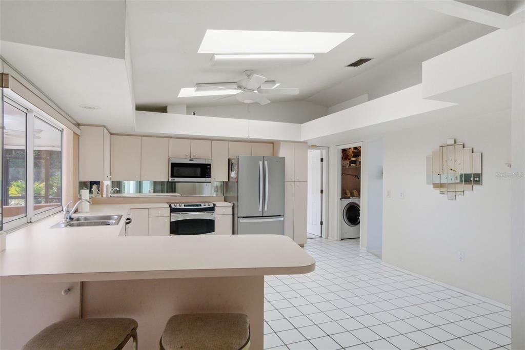 Active With Contract: $525,000 (3 beds, 2 baths, 1847 Square Feet)