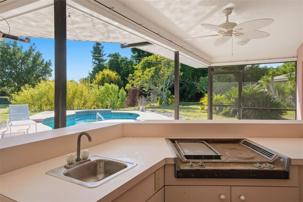 Active With Contract: $525,000 (3 beds, 2 baths, 1847 Square Feet)