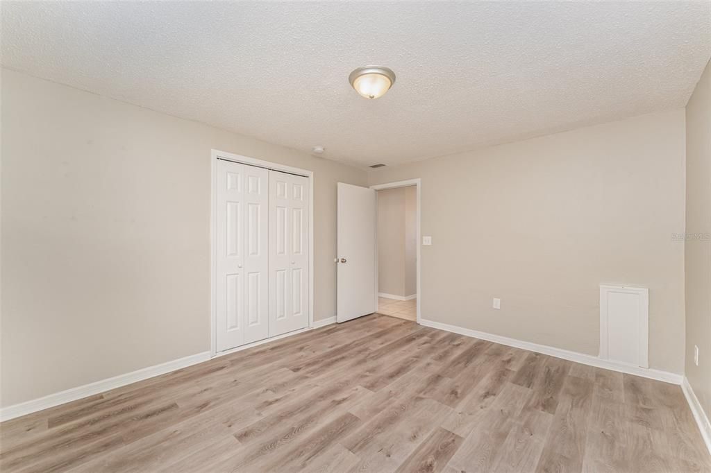 待售: $254,700 (3 贝兹, 2 浴室, 1380 平方英尺)