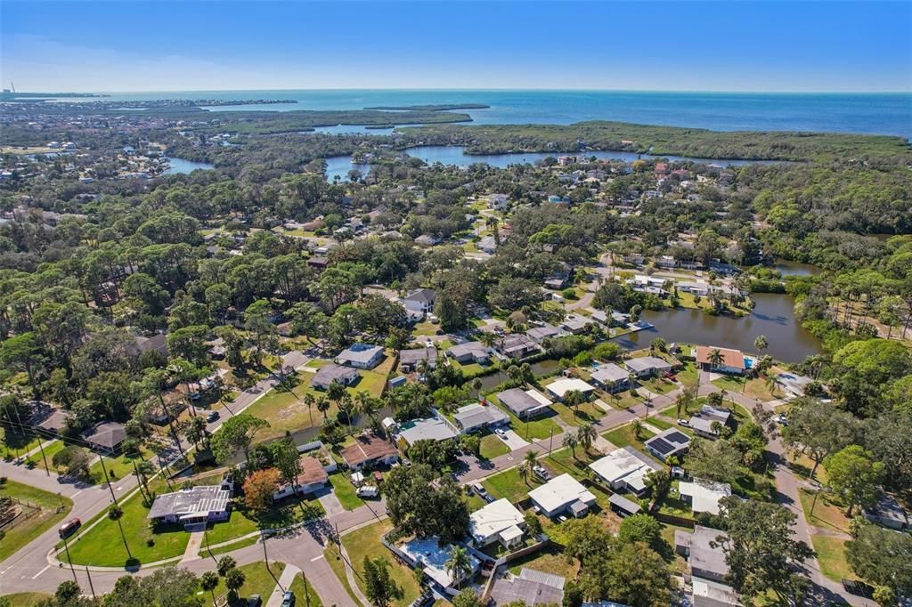 待售: $189,000 (2 贝兹, 1 浴室, 720 平方英尺)