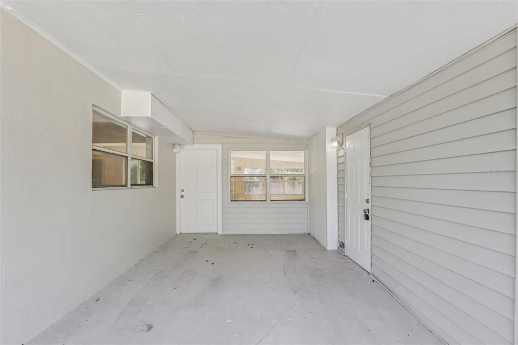 待售: $189,000 (2 贝兹, 1 浴室, 720 平方英尺)