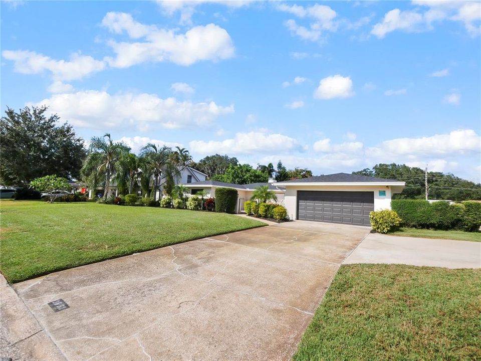 На продажу: $829,900 (4 спален, 3 ванн, 2884 Квадратных фут)