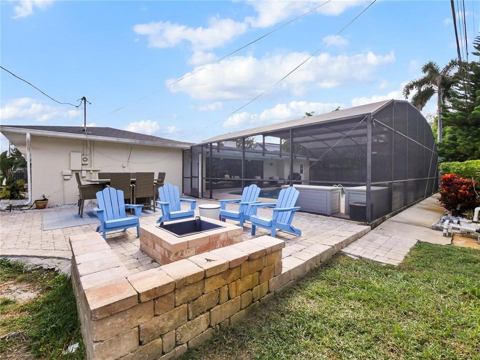 На продажу: $829,900 (4 спален, 3 ванн, 2884 Квадратных фут)