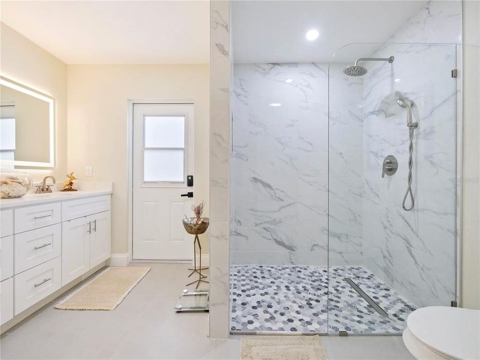 На продажу: $829,900 (4 спален, 3 ванн, 2884 Квадратных фут)