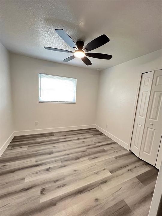 Под контрактом: $239,000 (3 спален, 1 ванн, 1072 Квадратных фут)