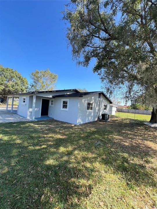 Под контрактом: $239,000 (3 спален, 1 ванн, 1072 Квадратных фут)