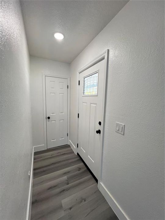 Под контрактом: $239,000 (3 спален, 1 ванн, 1072 Квадратных фут)