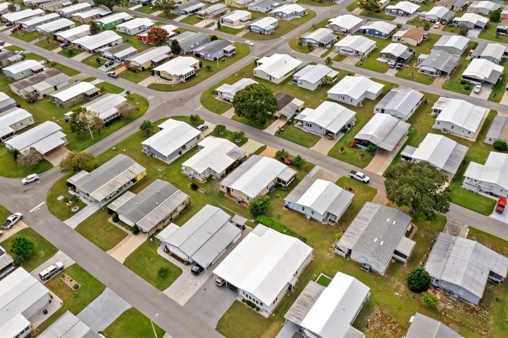 На продажу: $199,999 (2 спален, 2 ванн, 1352 Квадратных фут)