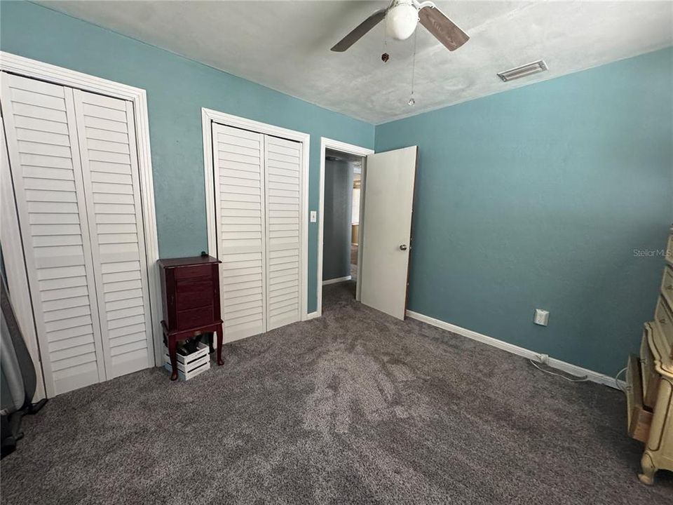 For Rent: $2,300 (3 beds, 2 baths, 1105 Square Feet)