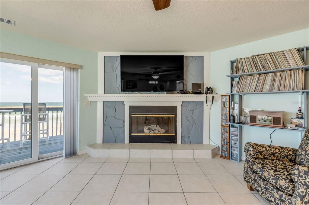 For Sale: $629,900 (3 beds, 2 baths, 1640 Square Feet)