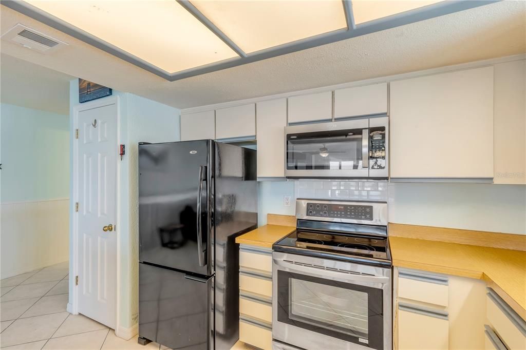 For Sale: $629,900 (3 beds, 2 baths, 1640 Square Feet)