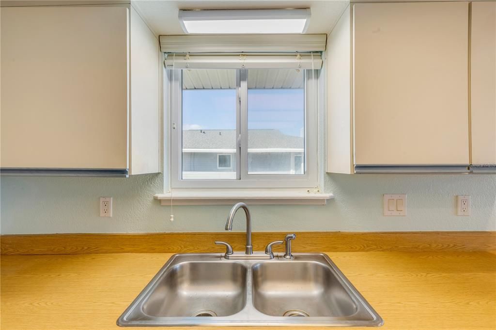 For Sale: $629,900 (3 beds, 2 baths, 1640 Square Feet)