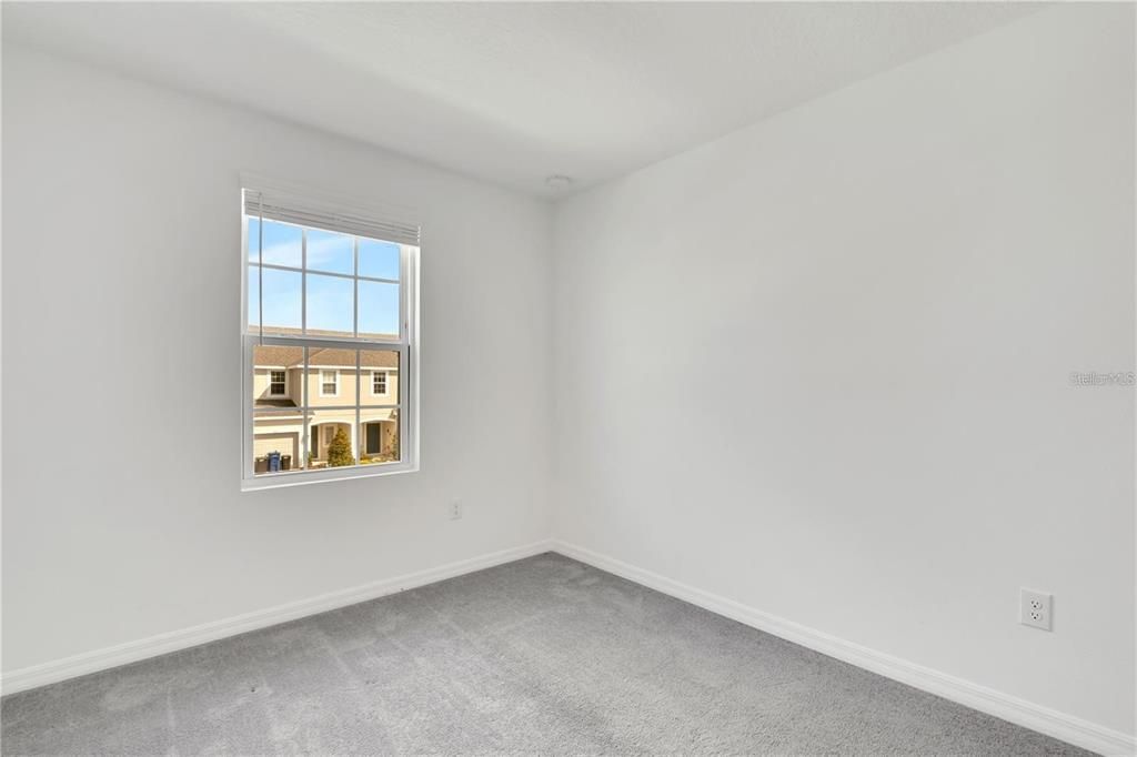 出租: $2,100 (3 贝兹, 2 浴室, 1407 平方英尺)