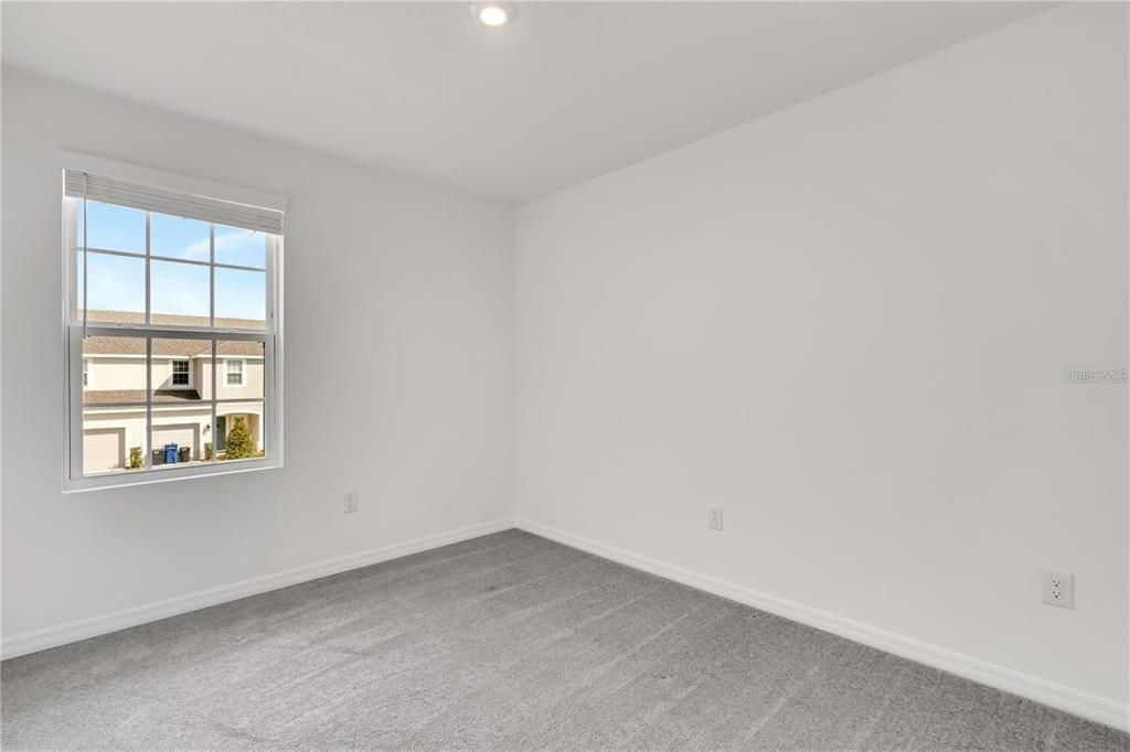 出租: $2,100 (3 贝兹, 2 浴室, 1407 平方英尺)