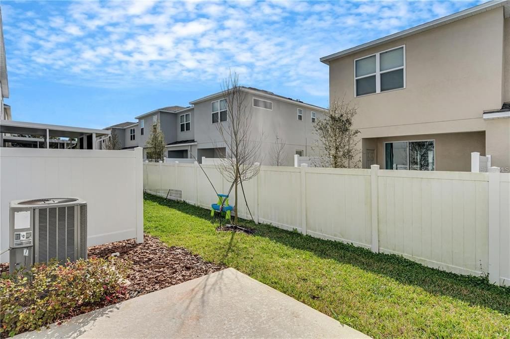 出租: $2,100 (3 贝兹, 2 浴室, 1407 平方英尺)