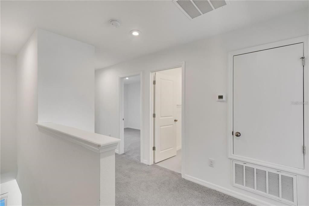 出租: $2,100 (3 贝兹, 2 浴室, 1407 平方英尺)