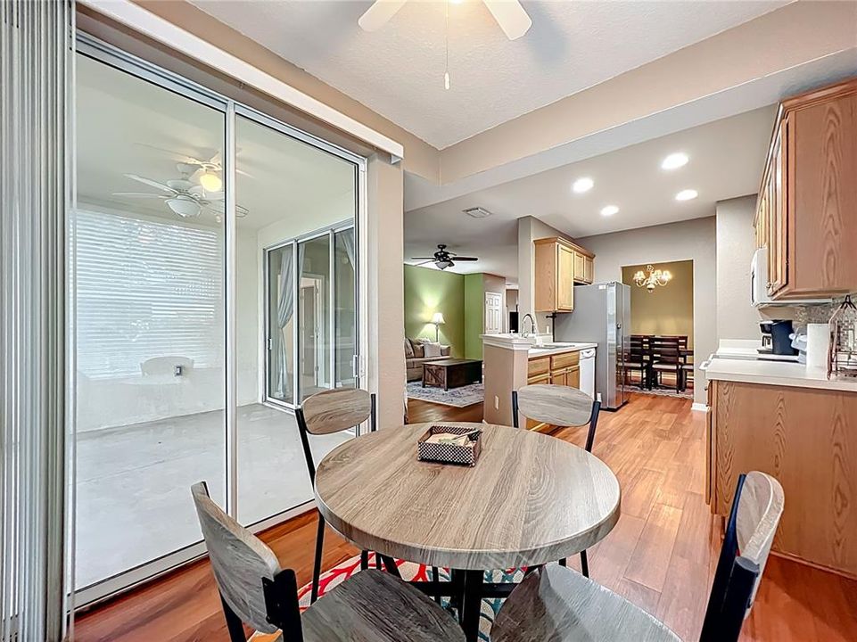 En Venta: $195,000 (2 camas, 2 baños, 1490 Pies cuadrados)