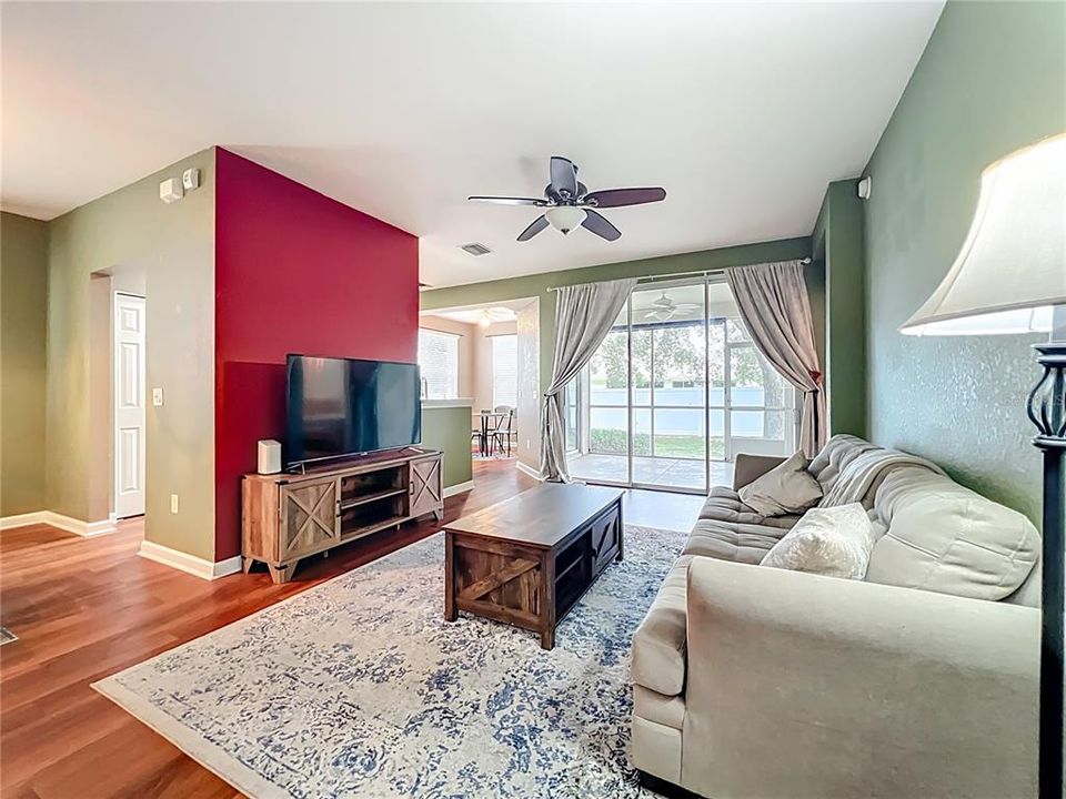 En Venta: $195,000 (2 camas, 2 baños, 1490 Pies cuadrados)