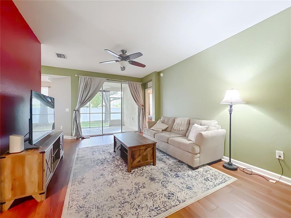 En Venta: $195,000 (2 camas, 2 baños, 1490 Pies cuadrados)