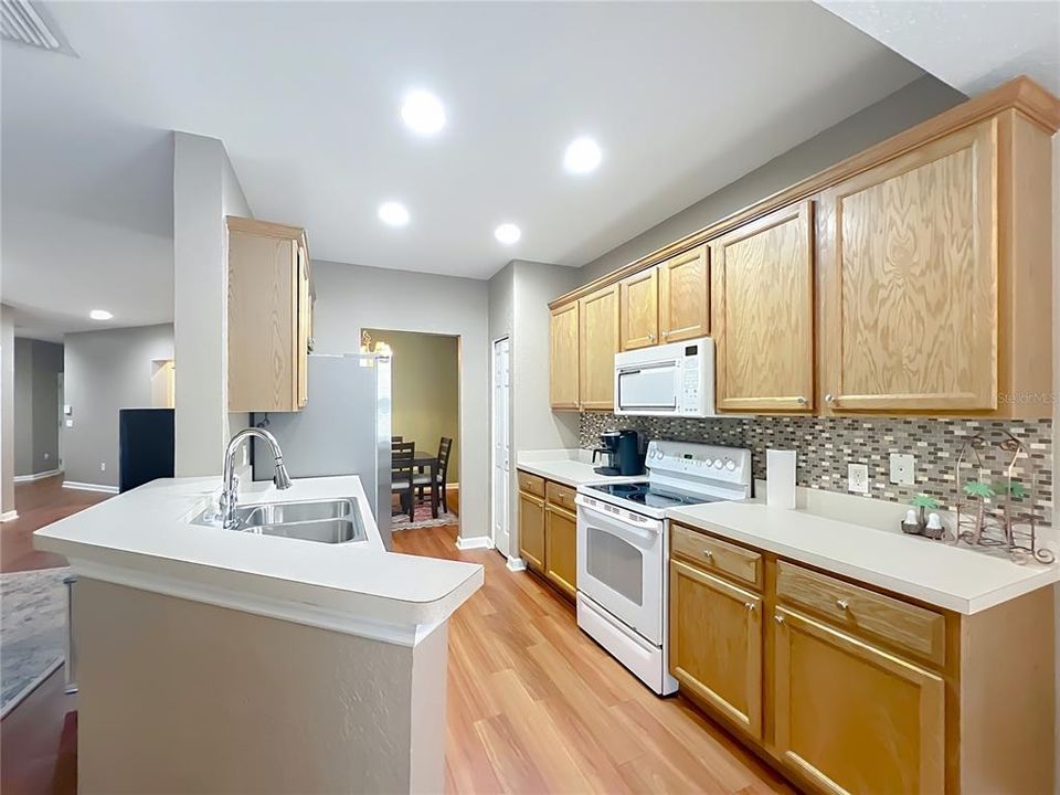 En Venta: $195,000 (2 camas, 2 baños, 1490 Pies cuadrados)