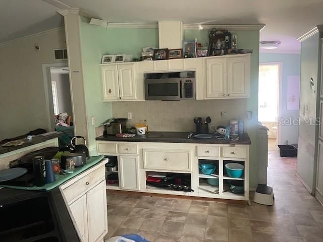 Active With Contract: $139,000 (3 beds, 2 baths, 1512 Square Feet)