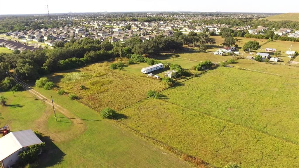 Под контрактом: $380,000 (3 спален, 2 ванн, 2140 Квадратных фут)