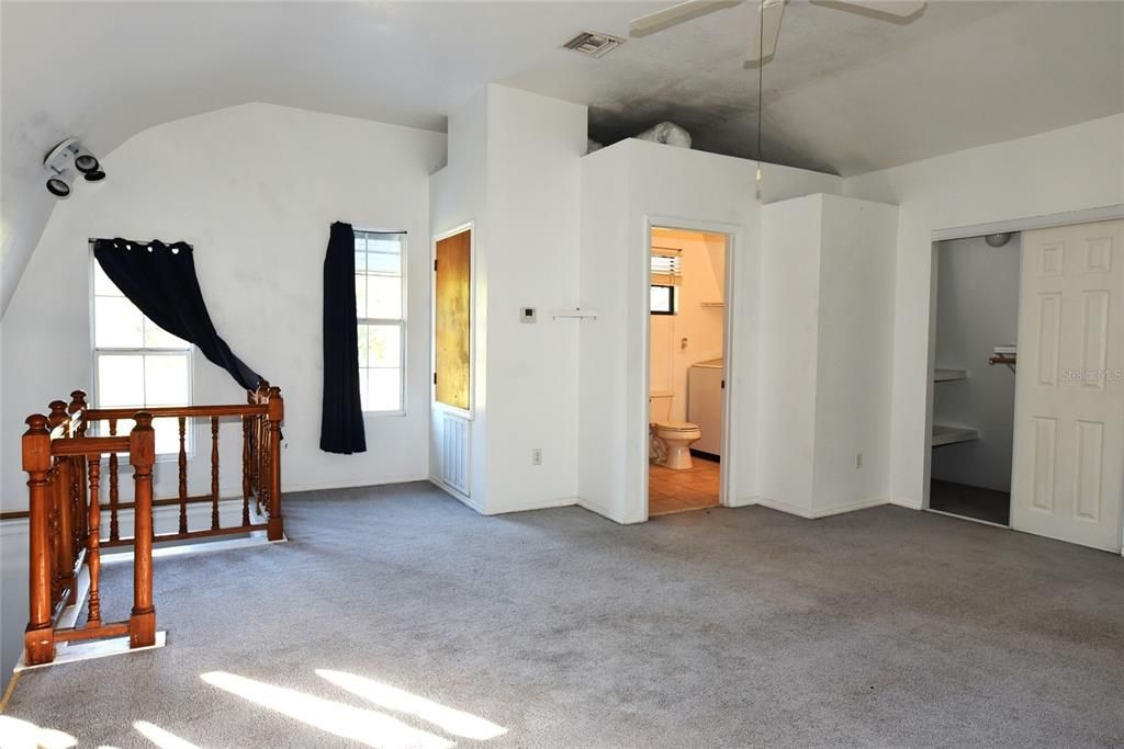 Под контрактом: $380,000 (3 спален, 2 ванн, 2140 Квадратных фут)