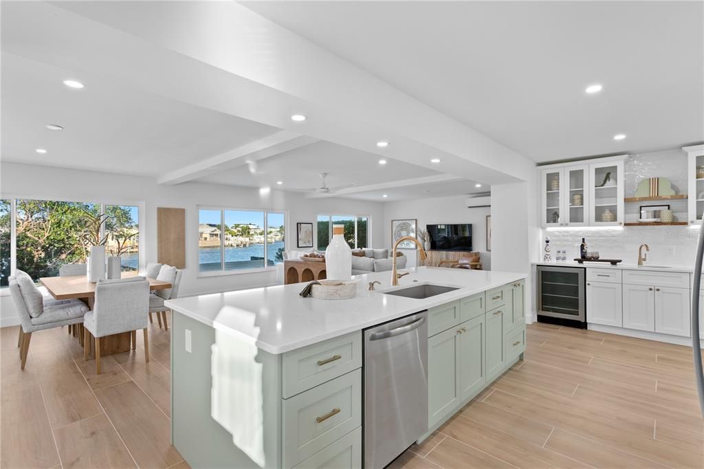 На продажу: $1,800,000 (3 спален, 2 ванн, 2248 Квадратных фут)