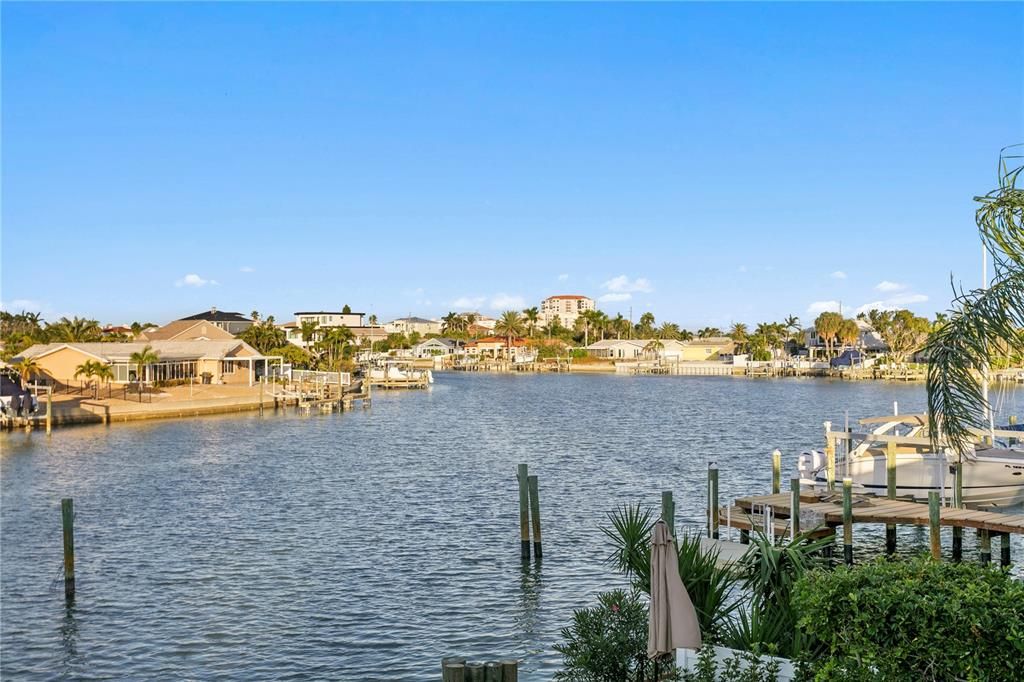 На продажу: $1,800,000 (3 спален, 2 ванн, 2248 Квадратных фут)