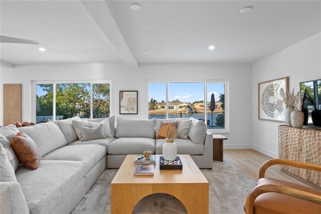 На продажу: $1,800,000 (3 спален, 2 ванн, 2248 Квадратных фут)