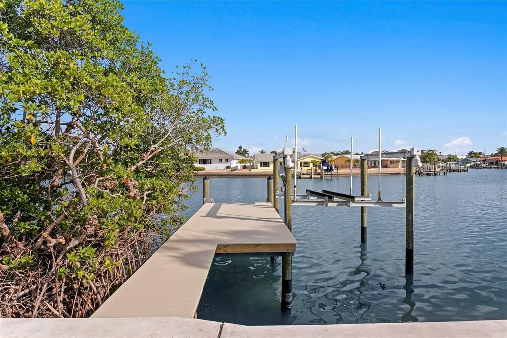 待售: $1,800,000 (3 贝兹, 2 浴室, 2248 平方英尺)