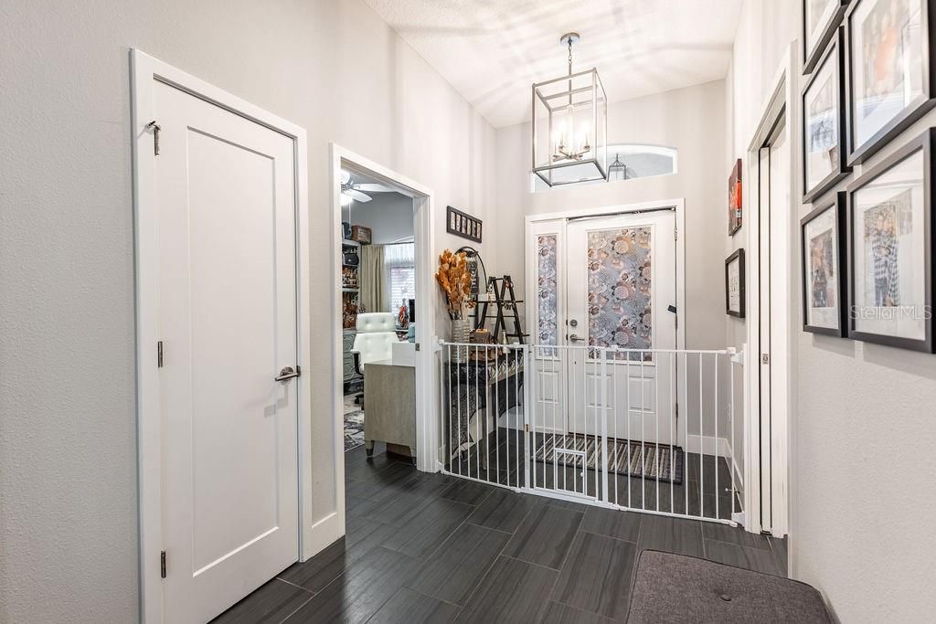 For Sale: $729,900 (3 beds, 2 baths, 1922 Square Feet)