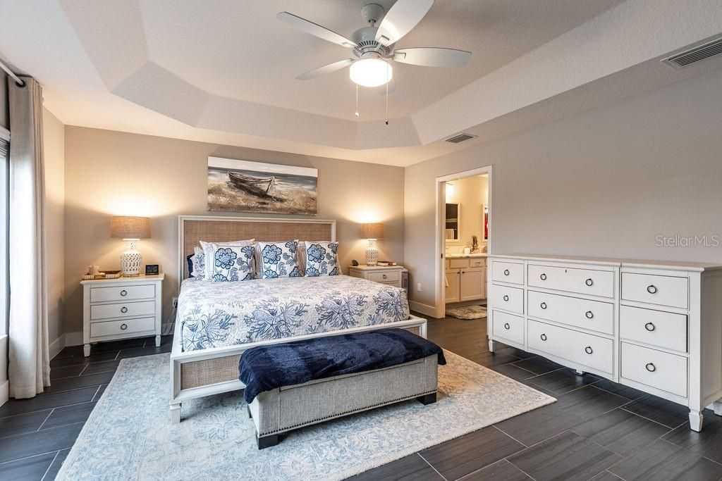 For Sale: $729,900 (3 beds, 2 baths, 1922 Square Feet)